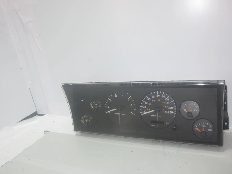 Foto de CUADRO INSTRUMENTOS CHRYSLER JEEP GR.CHEROKEE (ZJ)/(Z) 5.2 V8 CAT (212 CV / 156 KW) referencia 56042791