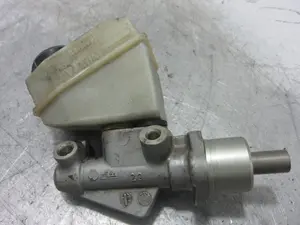 Foto de BOMBA FRENO RENAULT CLIO II FASE II (B/CB0) 1.2 (75 CV / 55 KW) referencia 7700417826 foto 4