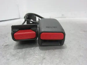 Foto de ENGANCHE CINTURON TRASERO DERECHO HYUNDAI I20 (GB) 1.2 16V CAT (84 CV / 62 KW) referencia 88401810060703 foto 3