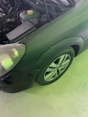 Foto de BRAZO SUSPENSION DELANTERO IZQUIERDO OPEL ASTRA H CARAVAN 1.9 16V CDTI CAT (Z 19 DTH / LRD) (150 CV / 110 KW)