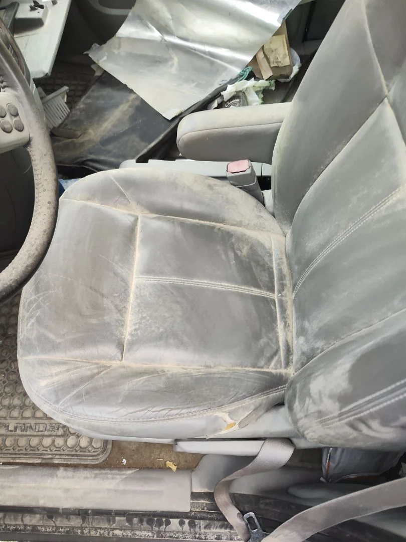 Foto de ASIENTO DELANTERO IZQUIERDO CHEVROLET UPLANDER 3.880 cc (243 CV / 181,20 KW)