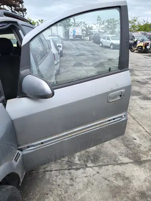 Foto de PUERTA DELANTERA IZQUIERDA OPEL ZAFIRA A 2.0 DTI (101 CV / 74 KW) foto 2