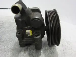 Foto de BOMBA DIRECCION FORD FIESTA (CBK) 1.4 TDCi CAT (68 CV / 50 KW) referencia 96BF3A733AD foto 5