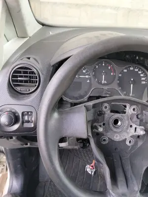 Foto de VOLANTE SEAT ALTEA (5P1) 1.9 TDI (105 CV / 77 KW) referencia 5P0419091ANRZL foto 2
