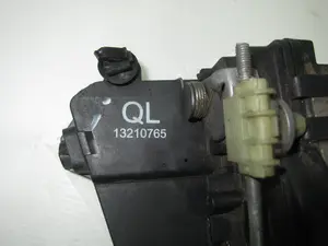 Foto de CERRADURA PUERTA DELANTERA DERECHA OPEL VECTRA C BERLINA 1.9 16V CDTI CAT (Z 19 DTH / LRD) (150 CV / 110 KW) referencia 13210765 foto 7