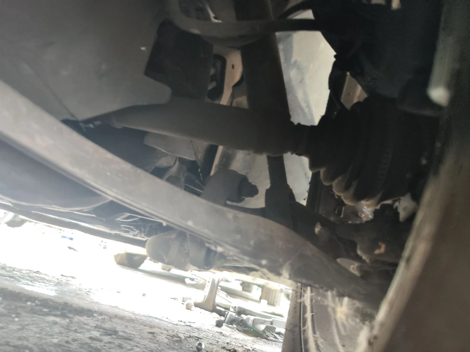 Foto de BRAZO SUSPENSION DELANTERO DERECHO AUDI A6 BERLINA (4B2) 2.5 V6 24V TDI (180 CV / 132 KW)