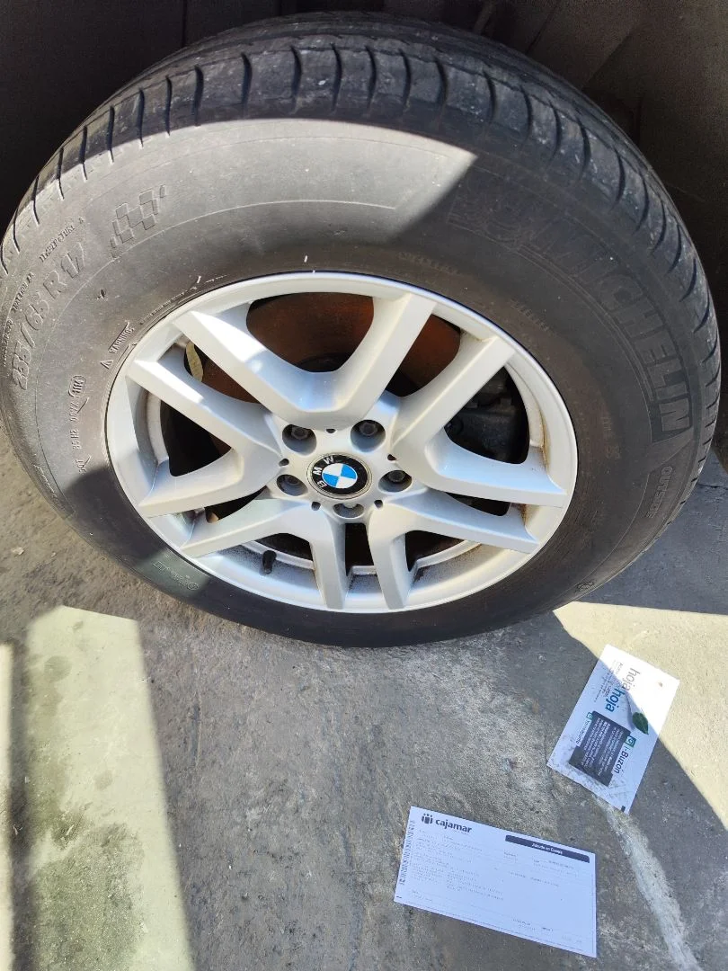 Foto de LLANTA BMW SERIE X5 (E53) 3.0 Turbodiesel CAT (218 CV / 160 KW)