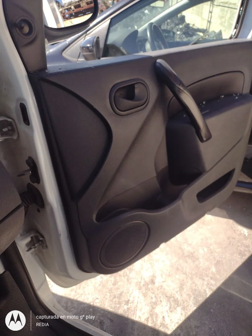 Foto de ELEVALUNAS DELANTERO DERECHO RENAULT KANGOO II (F/KW0) 1.5 dCi Diesel FAP (90 CV / 66 KW)