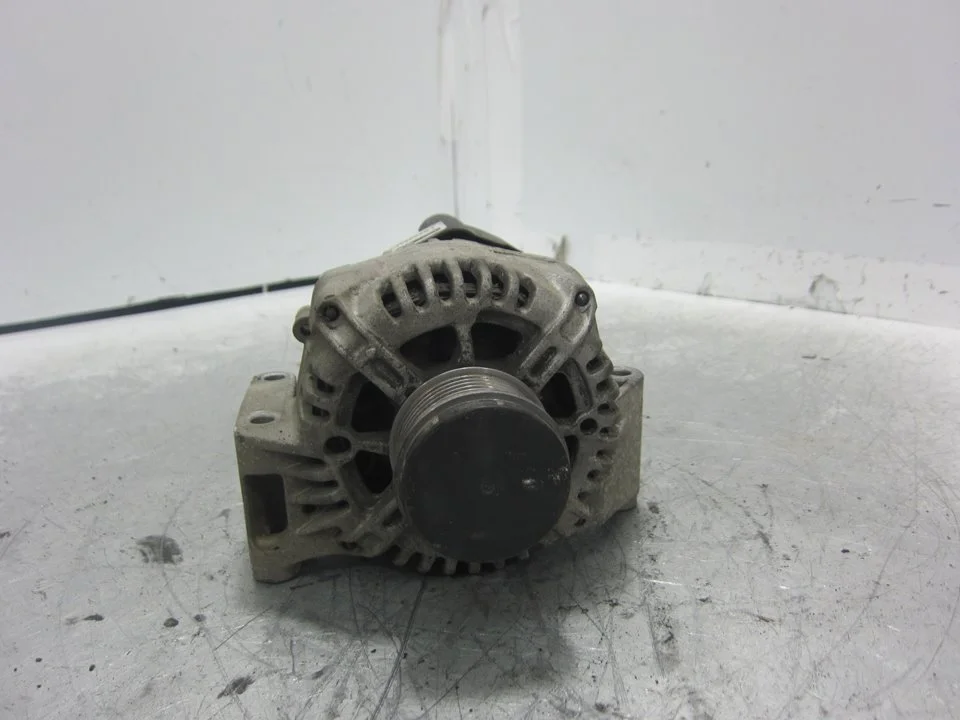 Foto de ALTERNADOR OPEL CORSA C referencia LRA02804