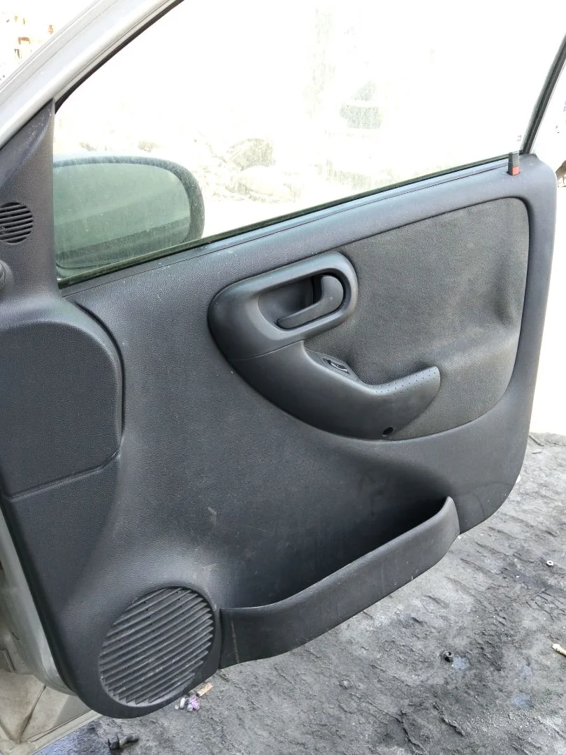 Foto de ELEVALUNAS DELANTERO DERECHO OPEL CORSA C 1.2 16V CAT (Z 12 XE / LW4) (75 CV / 55 KW)