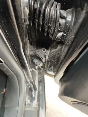 Foto de RETENEDOR PUERTA VOLKSWAGEN BORA BERLINA (1J2)(1998) 1.9 TDI (110 CV / 81 KW)