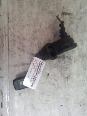 Foto de MANDO LIMPIA OPEL CORSA C 1.7 16V DI CAT (Y 17 DTL / LK8) (65 CV / 48 KW) referencia 09185417