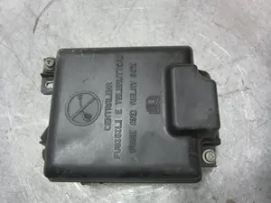 Foto de CAJA RELES / FUSIBLES OPEL COMBO D 1.3 16V CDTI (95 CV / 70 KW) referencia 51839436 foto 4