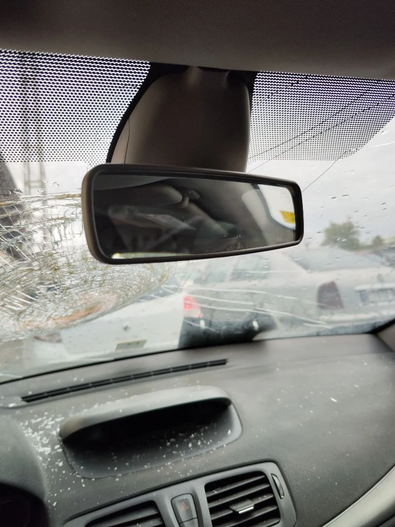 Foto de RETROVISOR INTERIOR RENAULT MEGANE III BERLINA 5P 1.5 dCi Diesel FAP (110 CV / 81 KW)