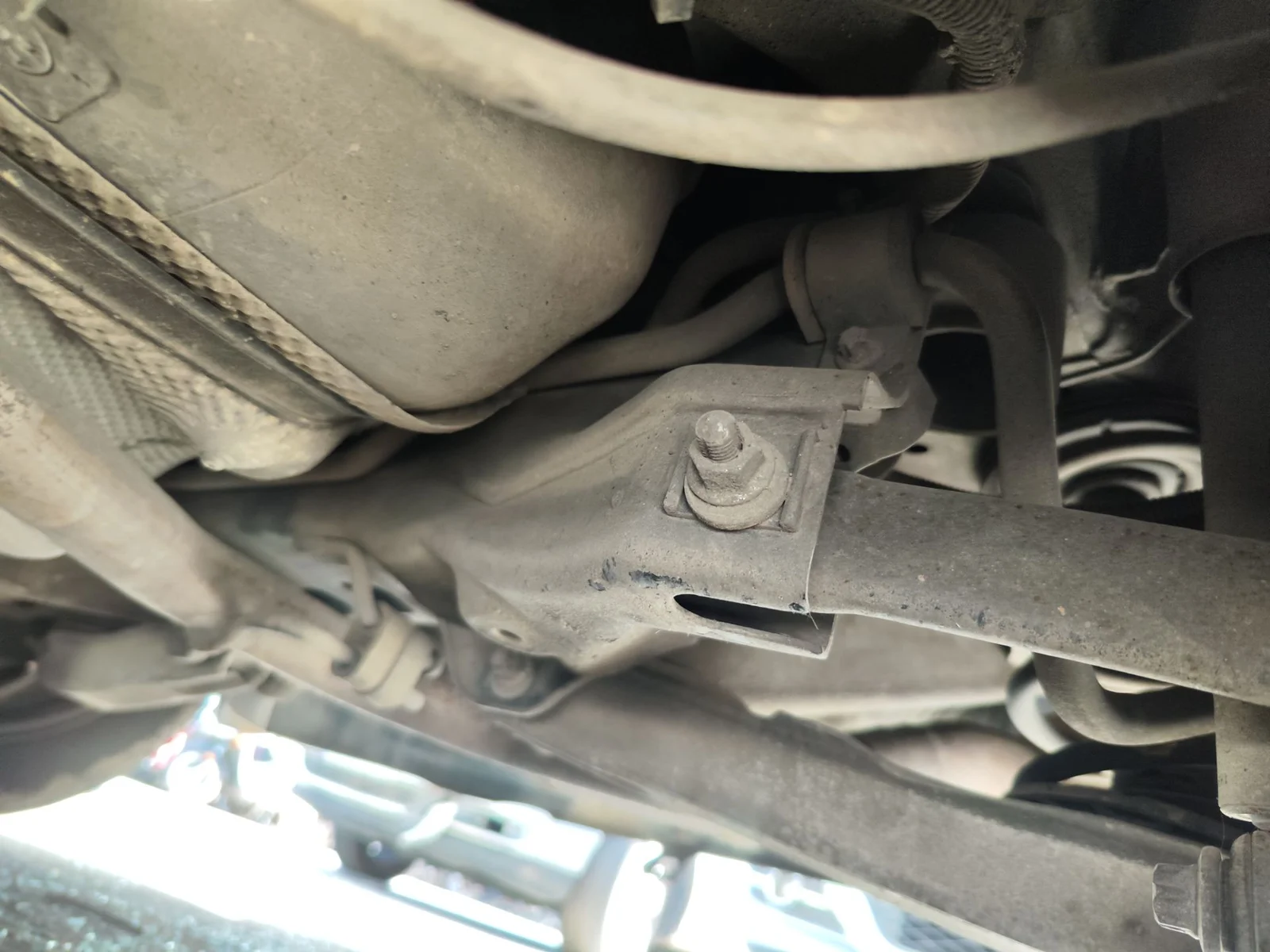 Foto de EJE TRASERO OPEL VECTRA C BERLINA 2.2 16V DTI CAT (Y 22 DTR / L50) (125 CV / 92 KW) referencia 24428425