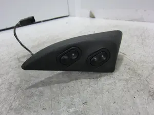 Foto de MANDO ELEVALUNAS DELANTERO IZQUIERDO OPEL CORSA B 1.7 Diesel (57 CV / 42 KW) referencia 90389335