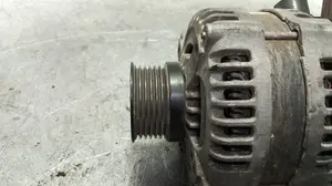 Foto de ALTERNADOR MAZDA 3 BERLINA (BK) 1.6 CD Diesel CAT (109 CV / 80 KW) referencia 1042102710 foto 3