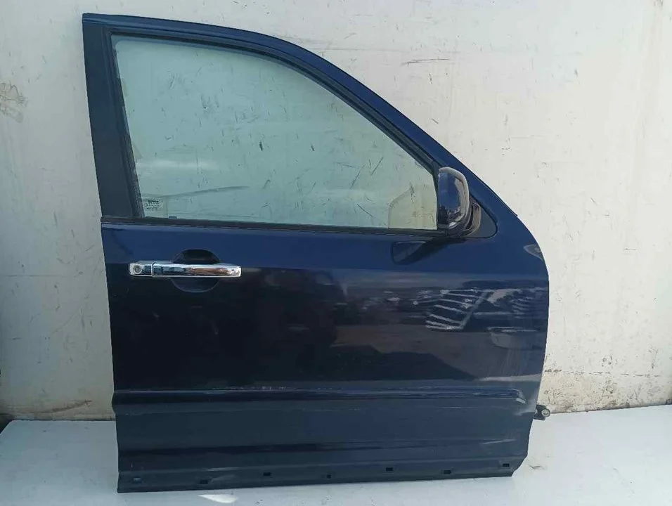 Foto de PUERTA DELANTERA DERECHA HONDA CR-V (RD8) 2.0 VTEC CAT (150 CV / 110 KW)
