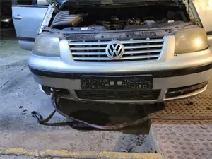 Foto de PARAGOLPES DELANTERO SEAT ALHAMBRA (7V9)