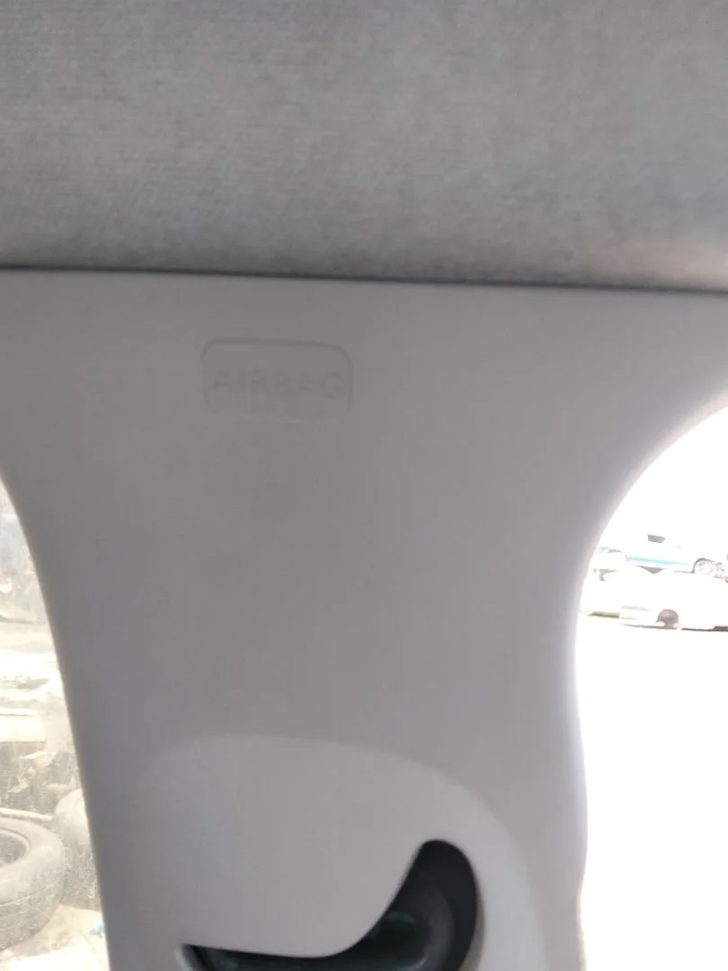 Foto de AIRBAG CORTINA DELANTERO IZQUIERDO CITROEN C4 CACTUS 1.2 12V VTi (82 CV / 60 KW) referencia 9804358980