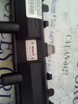 Foto de BOBINA ENCENDIDO PEUGEOT 206 1.4 (75 CV / 55 KW) referencia 0986221036 foto 3