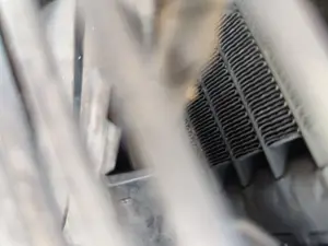 Foto de CONDENSADOR / RADIADOR  AIRE ACONDICIONADO MERCEDES-BENZ CLASE E (BM 210) BERLINA 3.0 Turbodiesel CAT (177 CV / 130 KW)