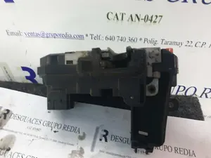 Foto de CERRADURA PUERTA TRASERA DERECHA OPEL ZAFIRA B referencia 13210739 foto 2