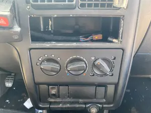 Foto de MANDO CALEFACCION / AIRE ACONDICIONADO VOLKSWAGEN POLO III (6N1) 1.4  (60 CV / 44 KW) referencia 6N0819045B