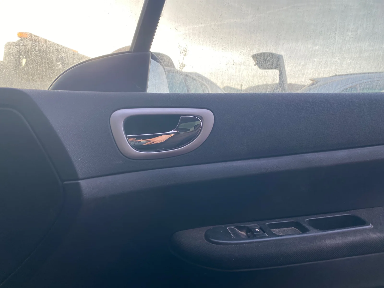 Foto de MANETA INTERIOR DELANTERA DERECHA PEUGEOT 307 BREAK / SW (S1)(04.2002) 2.0 16V HDi FAP CAT (RHR / DW10BTED4) (136 CV / 100 KW) referencia 9143F5
