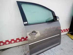 Foto de PUERTA DELANTERA DERECHA VOLKSWAGEN TOURAN (1T2) 1.9 TDI (105 CV / 77 KW) foto 4