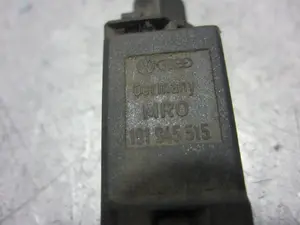 Foto de INTERRUPTOR VOLKSWAGEN GOLF III (1H1)(11.1991) 1.8 (75 CV / 55 KW) referencia 191945515 foto 2