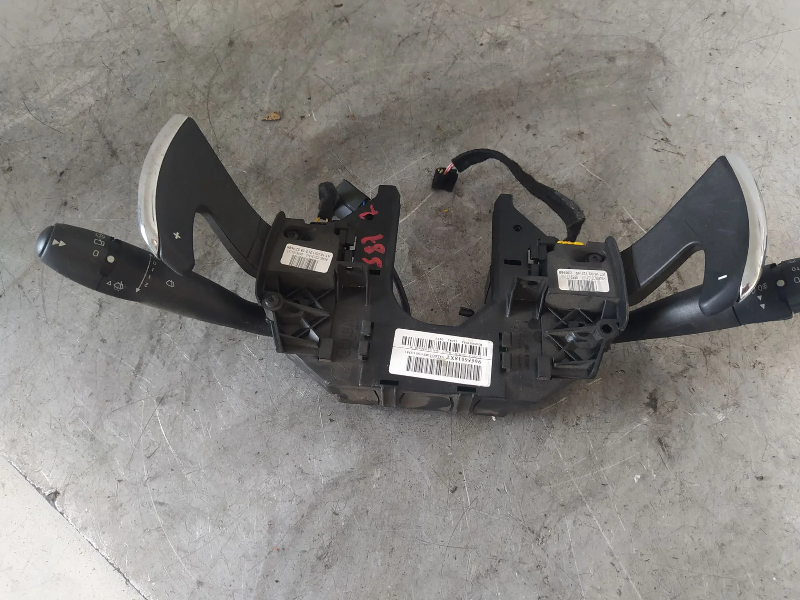 Foto de MANDO MULTIFUNCION CITROEN C4 PICASSO 1.6 HDi FAP (112 CV / 82 KW)