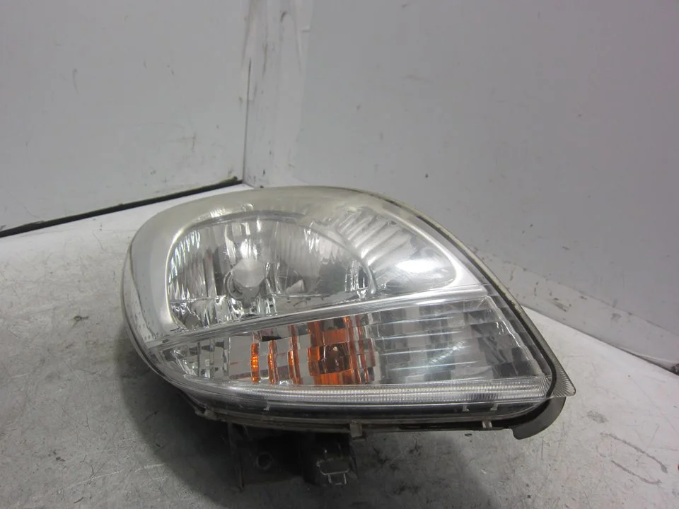 Foto de FARO DERECHO RENAULT KANGOO I (F/KC0) 1.5 dCi Diesel (68 CV / 50 KW) referencia 8200589033
