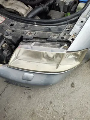 Foto de FARO IZQUIERDO AUDI A6 BERLINA (4B2) 2.5 V6 24V TDI (150 CV / 110 KW) foto 2