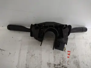 Foto de MANDO MULTIFUNCION FORD FIESTA BERLINA (DX) 1.8 Diesel CAT (60 CV / 44 KW) referencia 01510620 foto 4