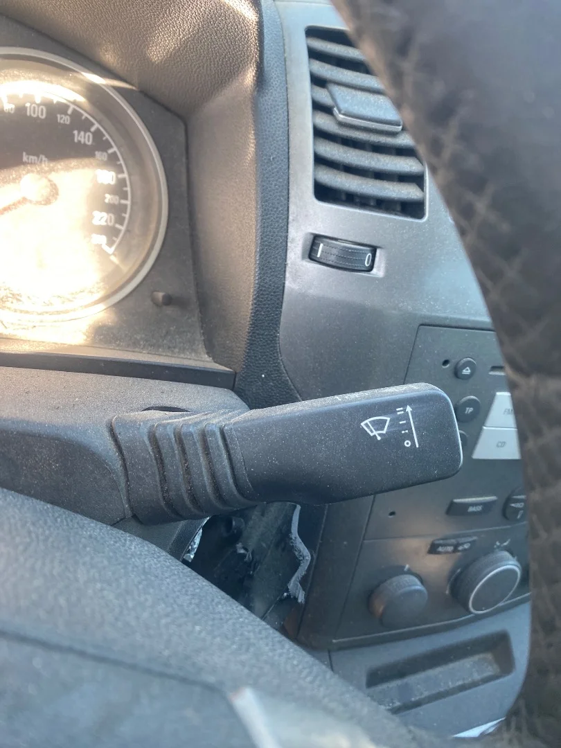 Foto de MANDO LIMPIA OPEL ZAFIRA B 1.9 CDTI (120 CV / 88 KW)