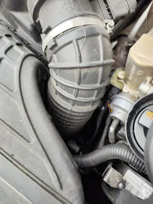 Foto de TUBO AUDI A5 COUPE (8T) 2.0 16V TDI (170 CV / 125 KW)