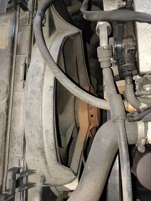Foto de ELECTROVENTILADOR MERCEDES-BENZ CLASE E (BM 210) BERLINA