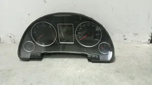 Foto de CUADRO INSTRUMENTOS AUDI A4 AVANT (8E) 3.0 V6 24V TDI (233 CV / 171 KW) referencia 8E0920932