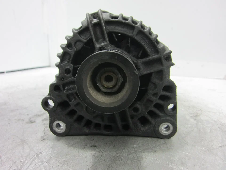 Foto de ALTERNADOR SEAT CORDOBA VARIO (6K5) referencia 037903025M