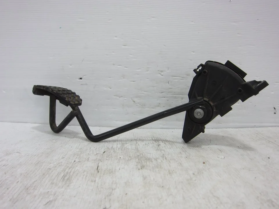 Foto de PEDAL ACELERADOR CITROEN JUMPER FURGÓN 2.2 HDI CAT (101 CV / 74 KW) referencia 1337493080