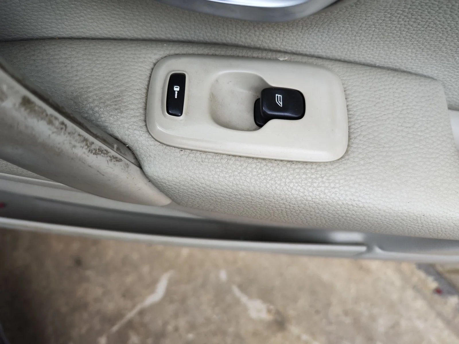 Foto de MANDO ELEVALUNAS DELANTERO DERECHO VOLVO S80 BERLINA 2.4 Diesel (131 CV / 96 KW)