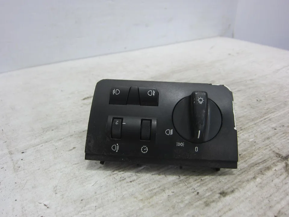 Foto de MANDO LUCES BMW SERIE X5 (E53) 3.0 24V CAT (231 CV / 170 KW) referencia 037045050
