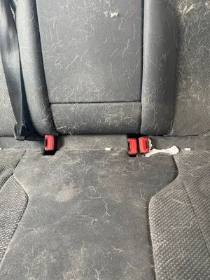 Foto de ENGANCHE CINTURON TRASERO IZQUIERDO VOLKSWAGEN PASSAT BERLINA (3C2) 2.0 TDI (140 CV / 103 KW)