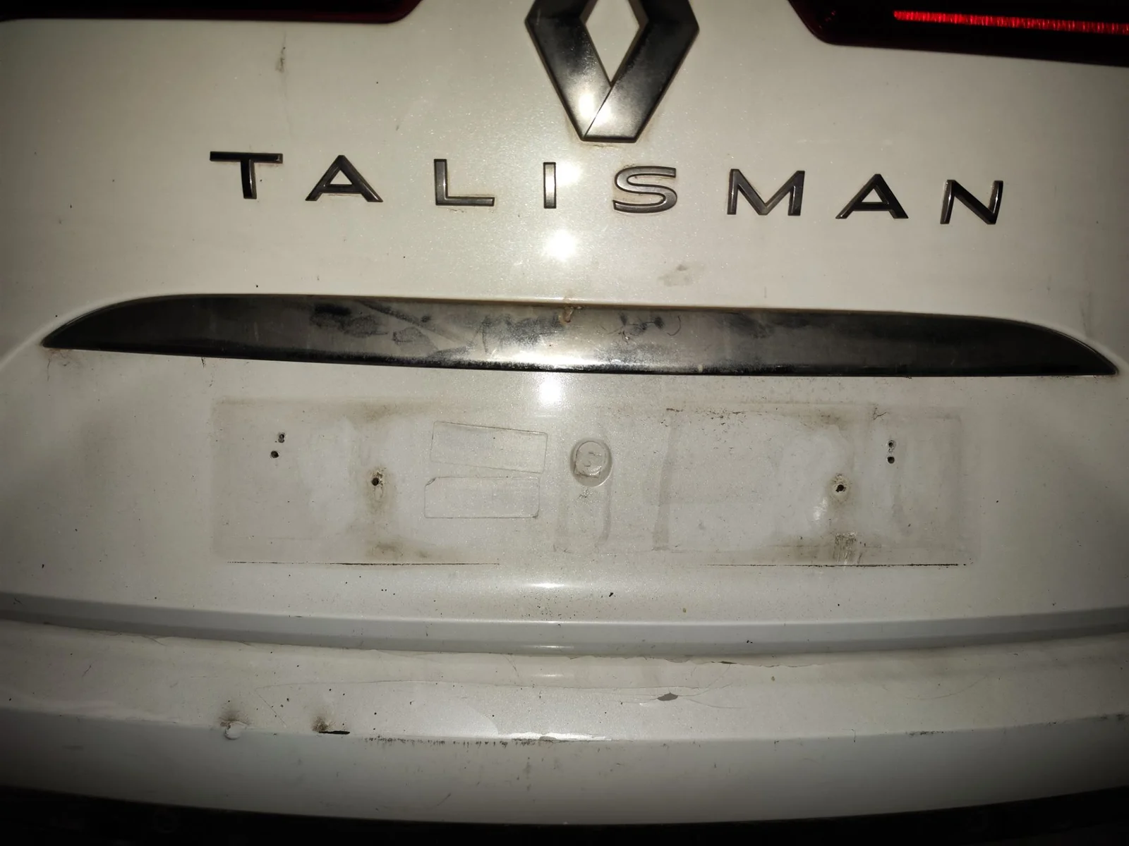 Foto de MANETA EXTERIOR MALETERO / PORTON RENAULT TALISMAN SPORT TOURER 1.6 dCi Diesel FAP Energy (131 CV / 96 KW) referencia 848108126R
