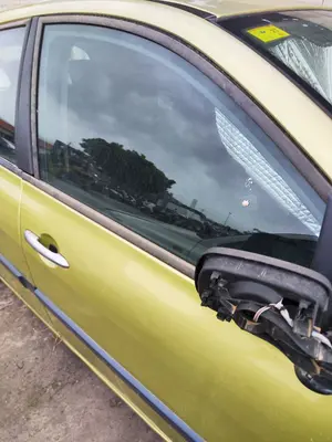 Foto de LUNA DELANTERA DERECHA RENAULT MEGANE II BERLINA 5P 1.6 CAT (113 CV / 83 KW) referencia 8200211198