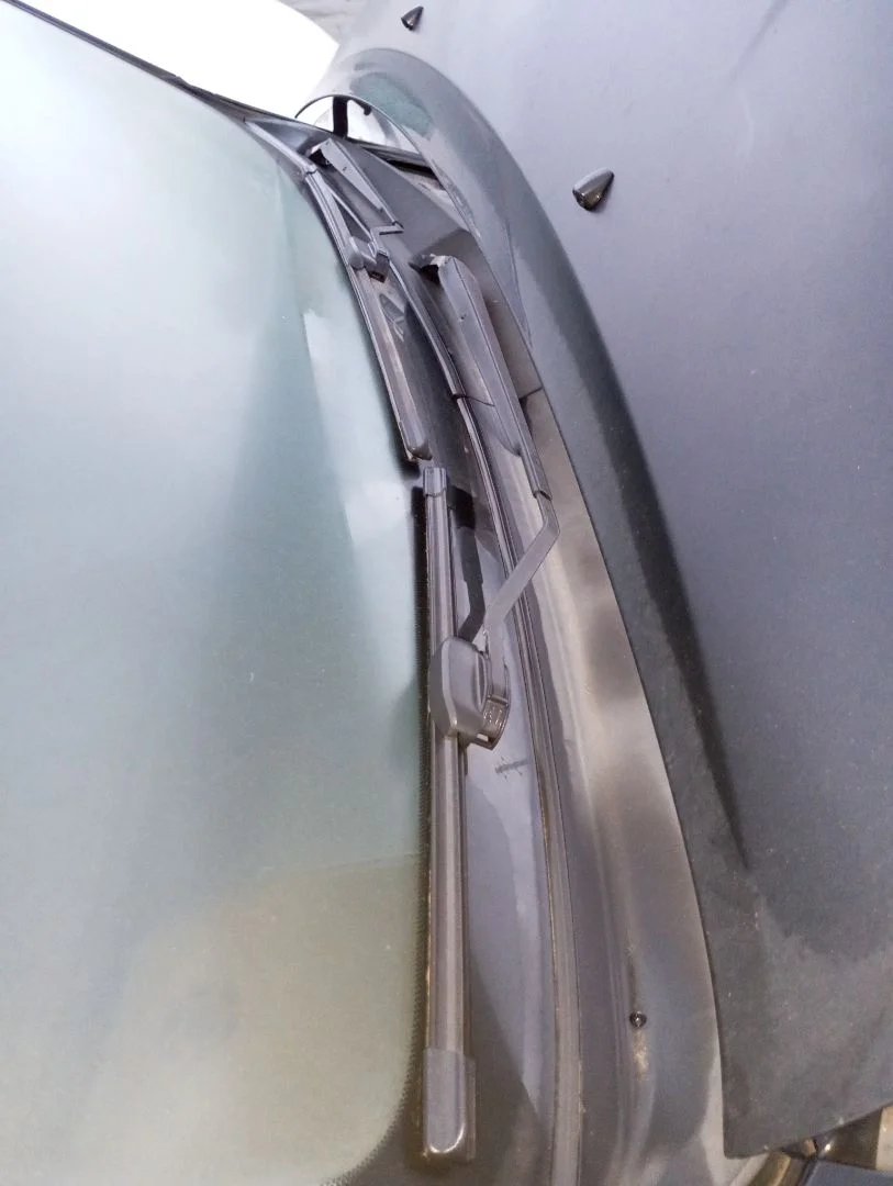 Foto de BRAZO LIMPIA DELANTERO DERECHO TOYOTA COROLLA VERSO (R1) 2.2 Turbodiesel CAT (136 CV / 100 KW)