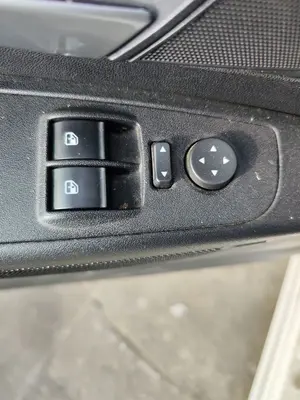 Foto de MANDO RETROVISOR FIAT GRANDE PUNTO (199) 1.4  (95 CV / 70 KW)
