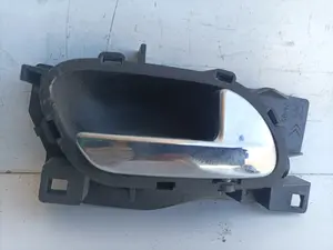Foto de MANETA INTERIOR DELANTERA DERECHA CITROEN C4 BERLINA 1.6 16V HDi FAP (109 CV / 80 KW) referencia 96435310VD