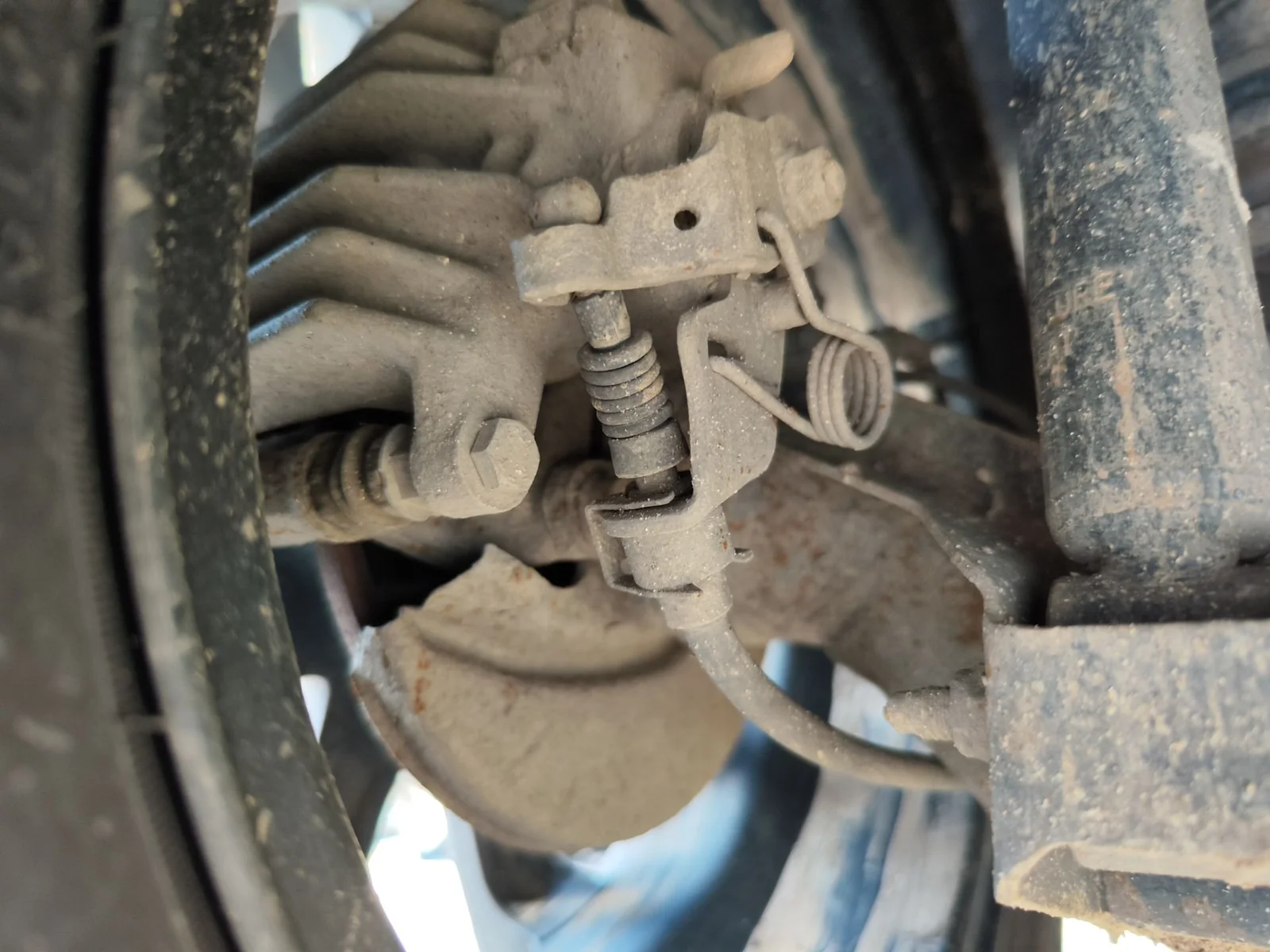 Foto de MANGUETA TRASERA IZQUIERDA VOLKSWAGEN POLO IV (9N3) 1.9 TDI (101 CV / 74 KW)